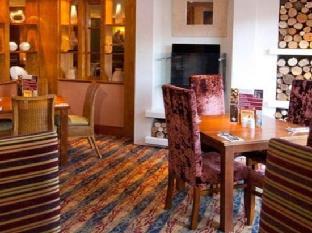 premier inn christchurch highcliffe