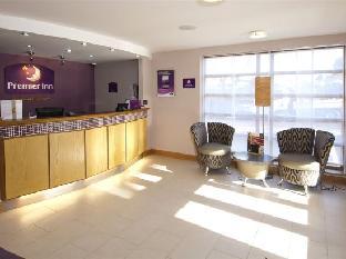 premier inn christchurch highcliffe
