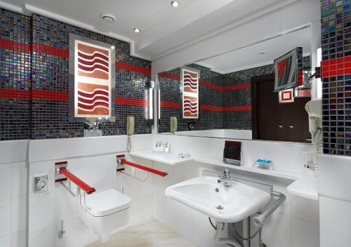 crowne plaza athens city centre by ihg