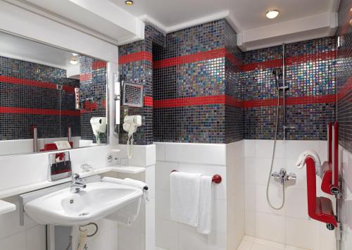 crowne plaza athens city centre by ihg