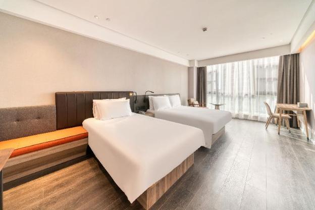 hanting hotel shaoxing binhai commercial center