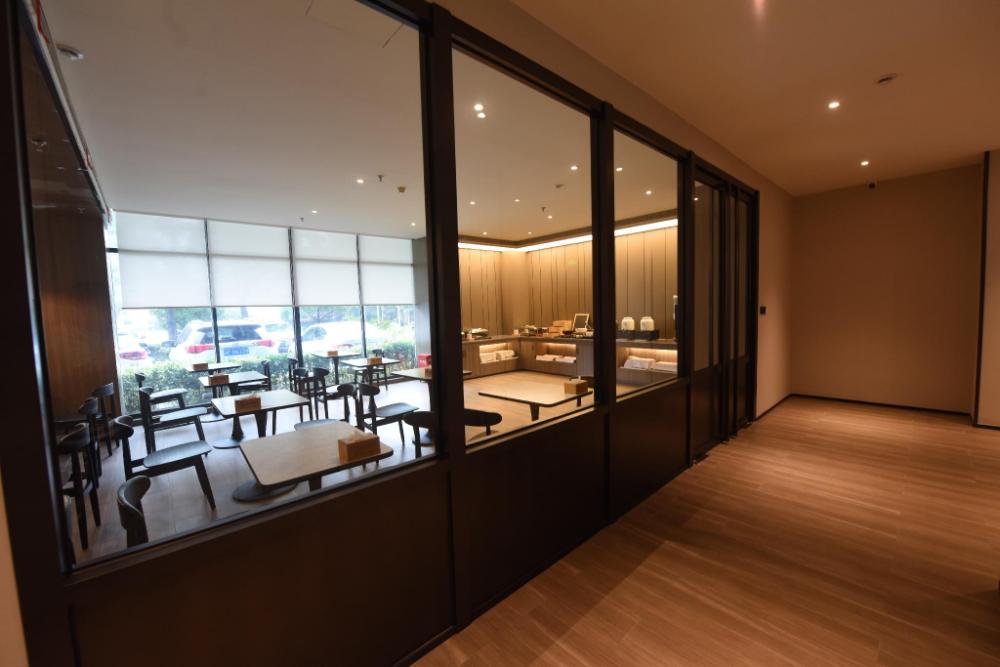 hanting hotel haiyan wuyue plaza