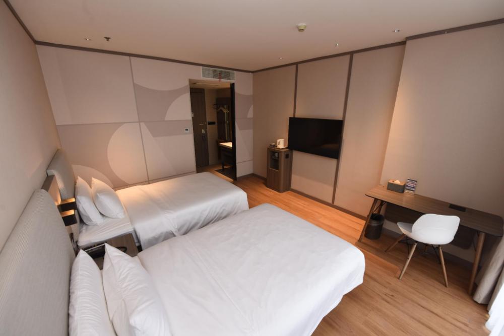 hanting hotel haiyan wuyue plaza