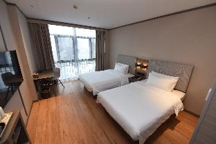 hanting hotel haiyan wuyue plaza