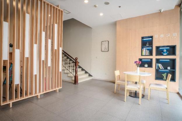 hanting hotel ningbo high education park qianhu north road