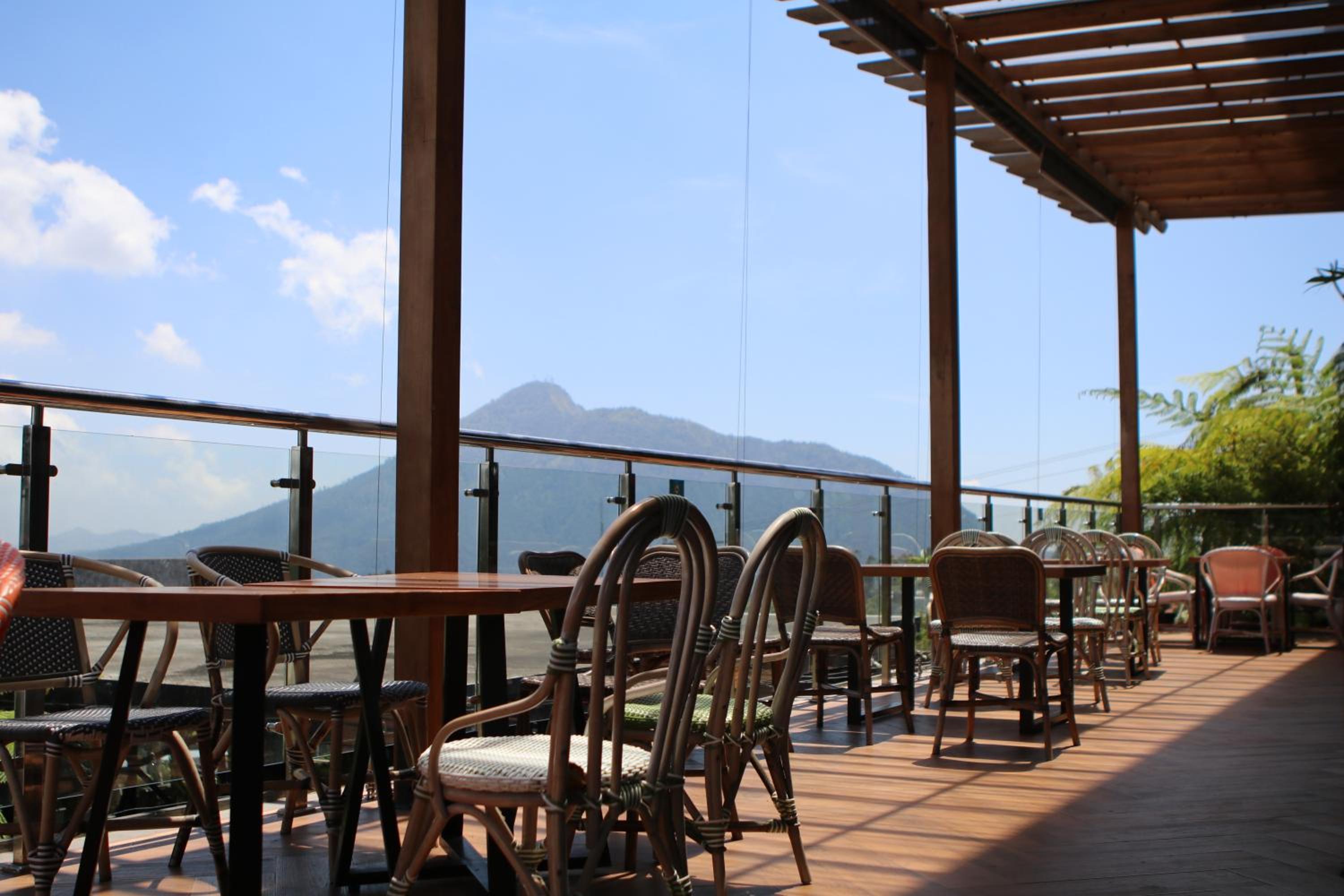 sunsetfalls gardens and resort