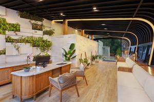 sunsetfalls gardens and resort