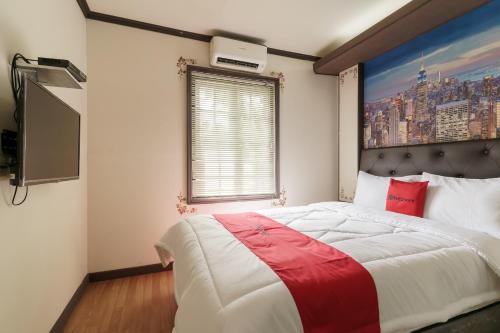 reddoorz plus pondok labu