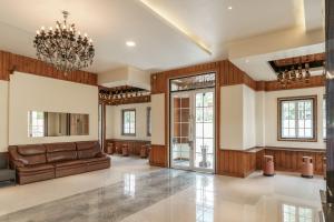 reddoorz plus pondok labu