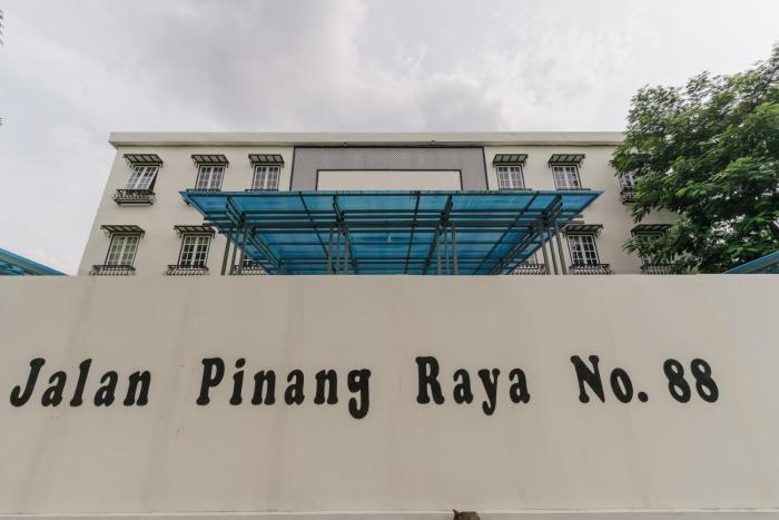 reddoorz plus pondok labu