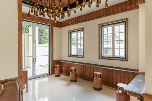 reddoorz plus pondok labu