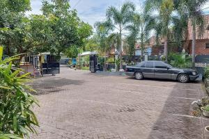 icha homestay near terminal purabaya madiun