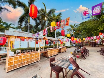 the toy beach resort