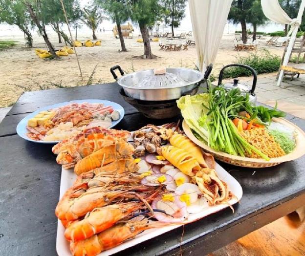 the toy beach resort