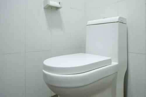 reddoorz plus near amplaz yogyakarta