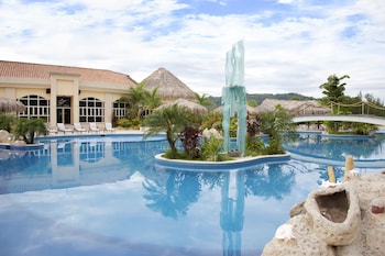 la ensenada beach resort and convention center