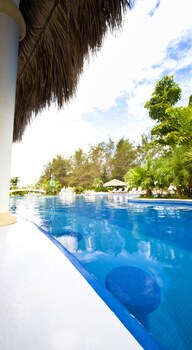 la ensenada beach resort and convention center