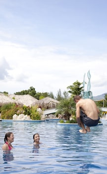 la ensenada beach resort and convention center