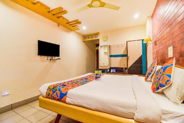 hotel kinnera comforts