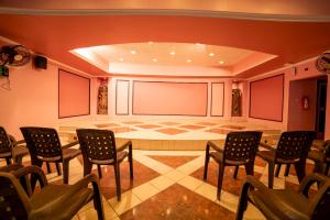 hotel kinnera comforts