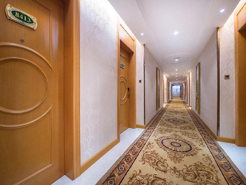 vienna hotel hunan yueyang east high speed railway station wal mart