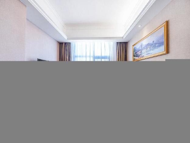 vienna hotel hunan yueyang east high speed railway station wal mart