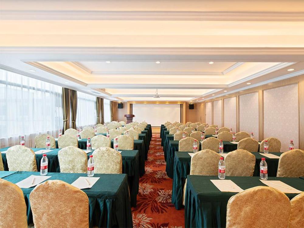 vienna hotel tibet linzhi pedestrian street hebin road