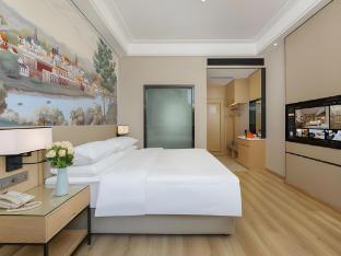 vienna hotel ulan qab new district high speed railway station