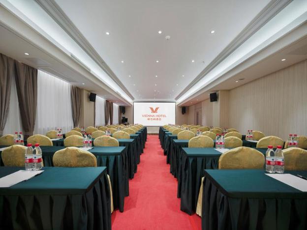 vienna hotel kaili stadium