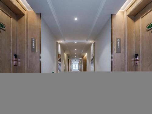 vienna hotel shaanxi hanzhong central square high speed railway station