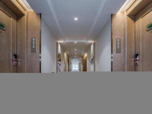 vienna hotel shaanxi hanzhong central square high speed railway station