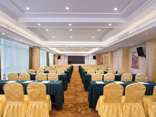 vienna hotel guangxi nanning nanhu park minzu square metro station