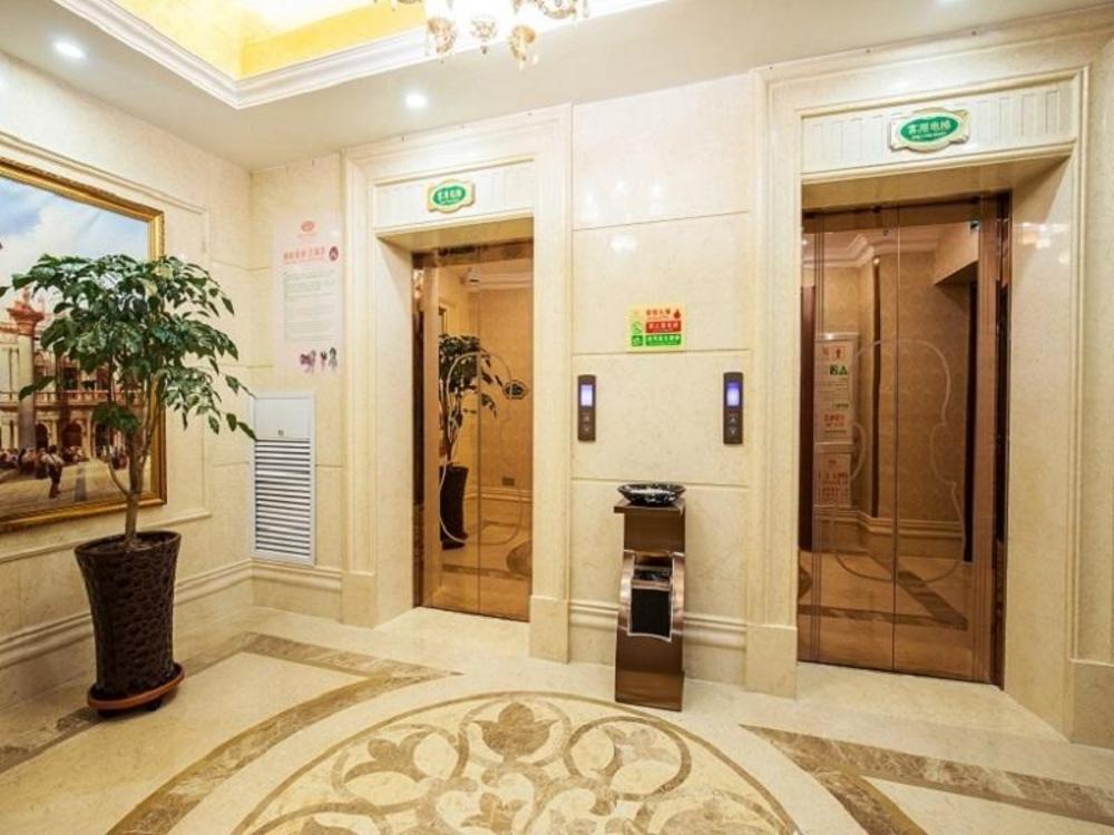 vienna hotel qinghai xining deling halu city east wanda plaza