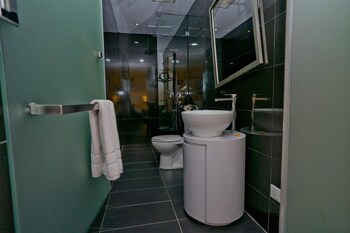 zoom inn boutique hotel danga bay johor bahru