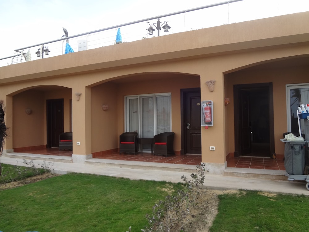 porto matrouh beach resort
