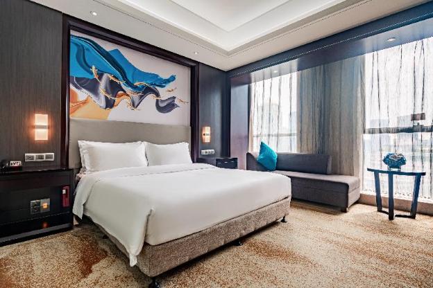 rezen minyoun lai hotel chunxi taiguli chengdu