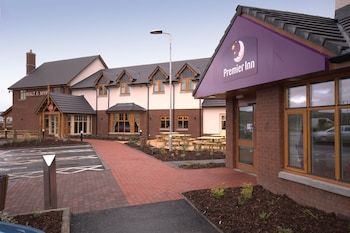 premier inn dumbarton loch lomond