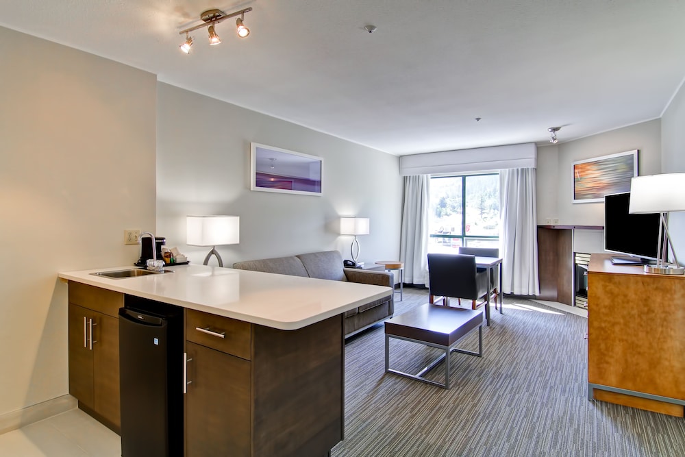 holiday inn express kamloops by ihg