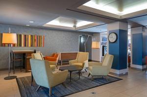 holiday inn express kamloops by ihg
