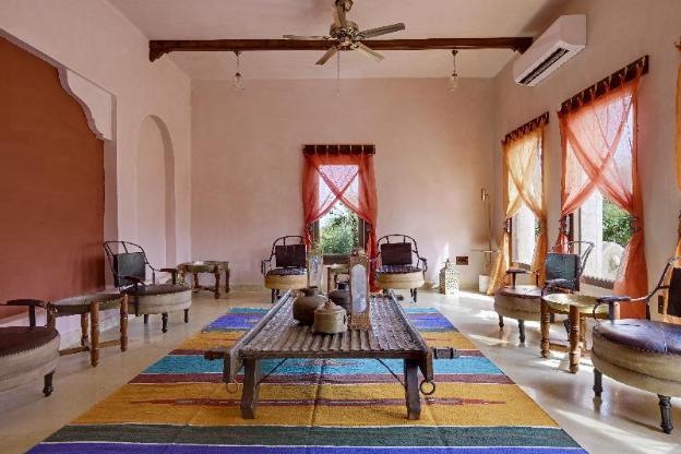 Maya Garh Pushkar,Pushkar>>Jaipur,3 star