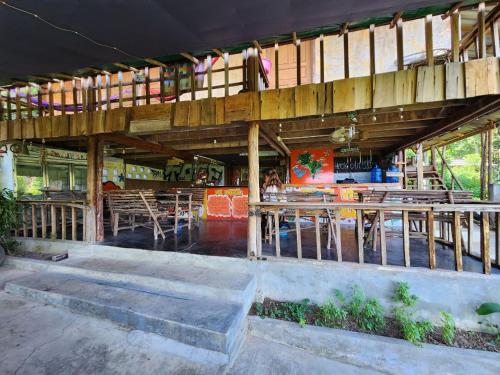 sweet jungle tents