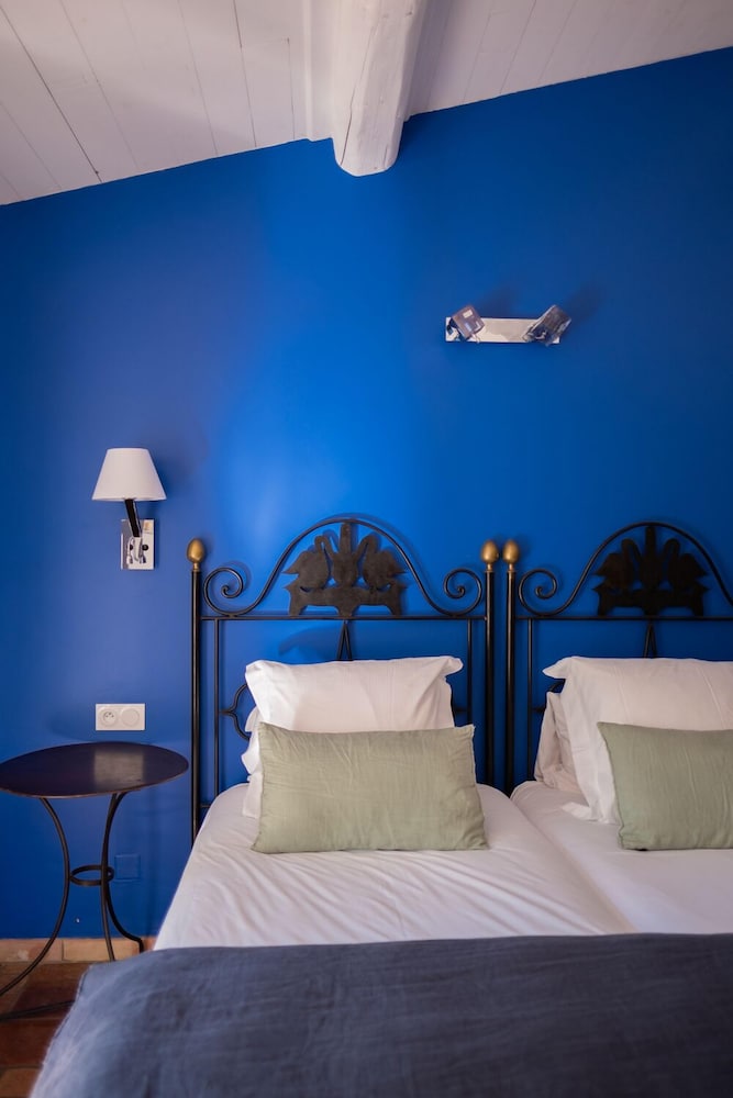 relais de loustau camarguen