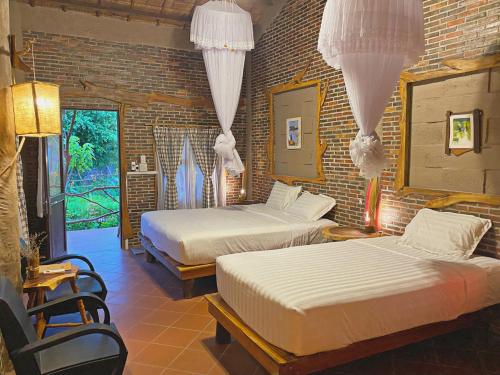 mekong silt ecolodge