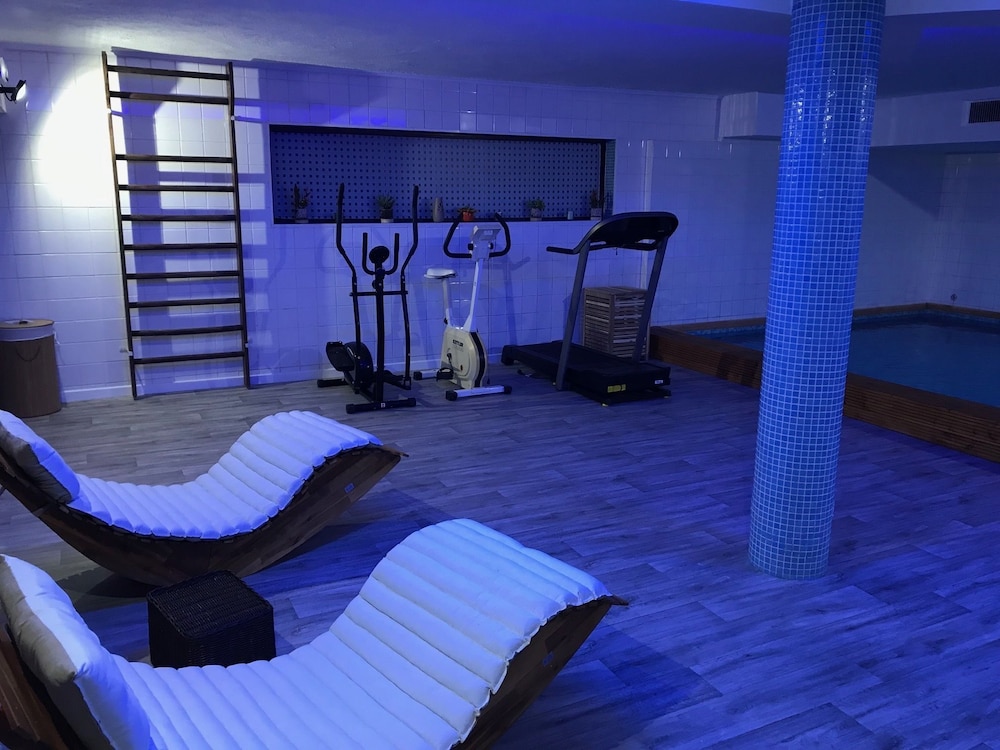 les pins blancs de provence