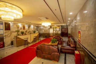 super 8 hotel pishan county guma road