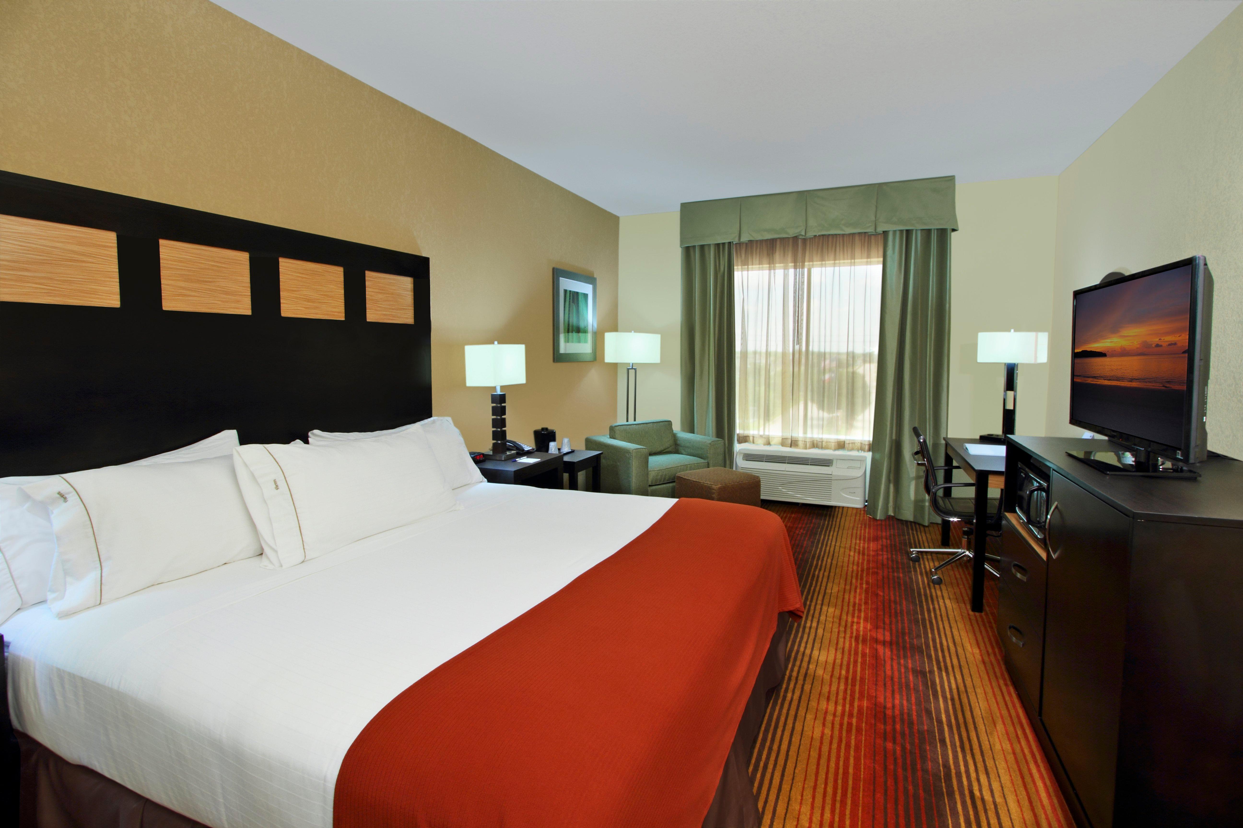 holiday inn express and suites houston east baytow
