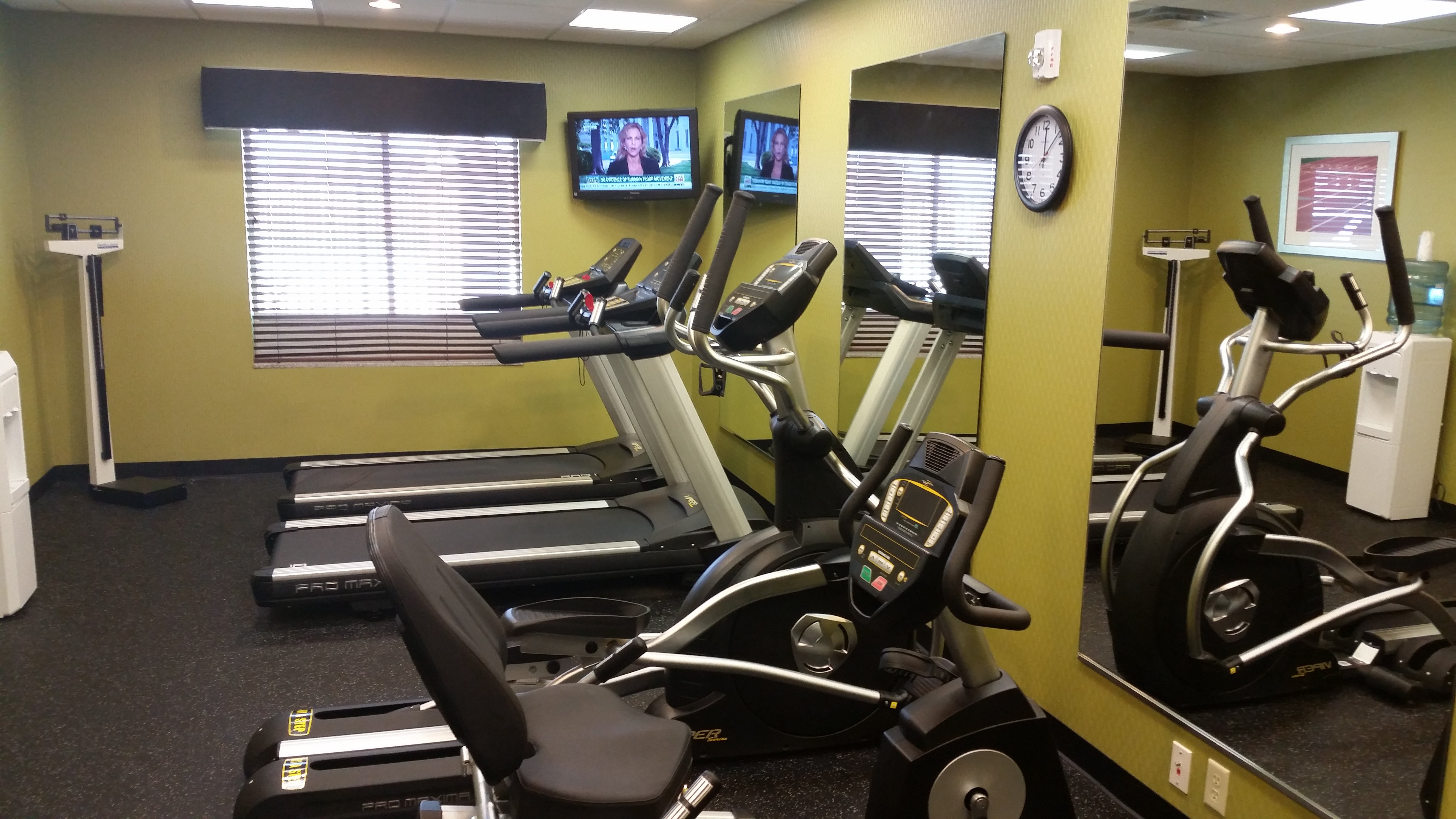 holiday inn express and suites houston east baytow