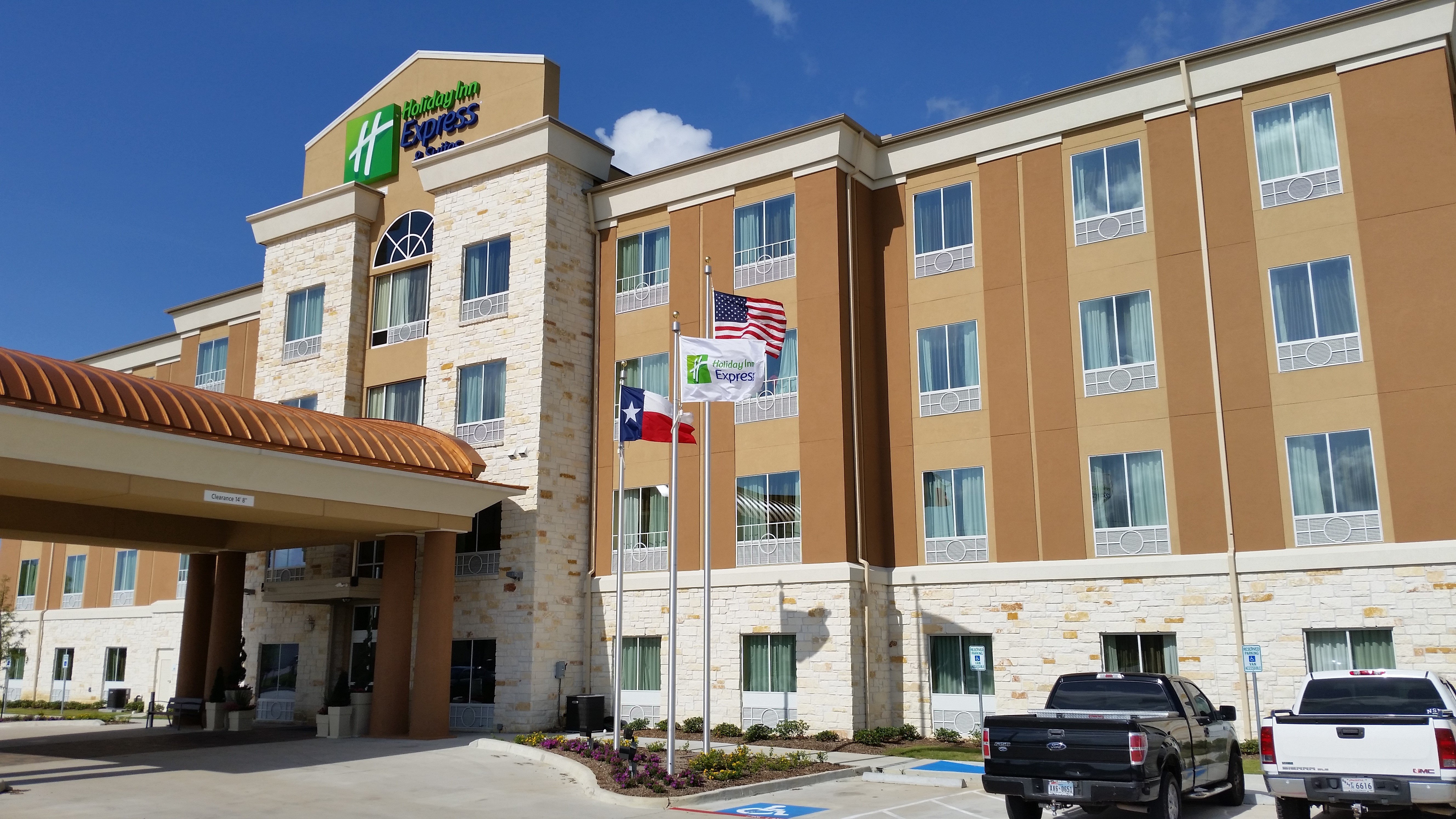 holiday inn express and suites houston east baytow