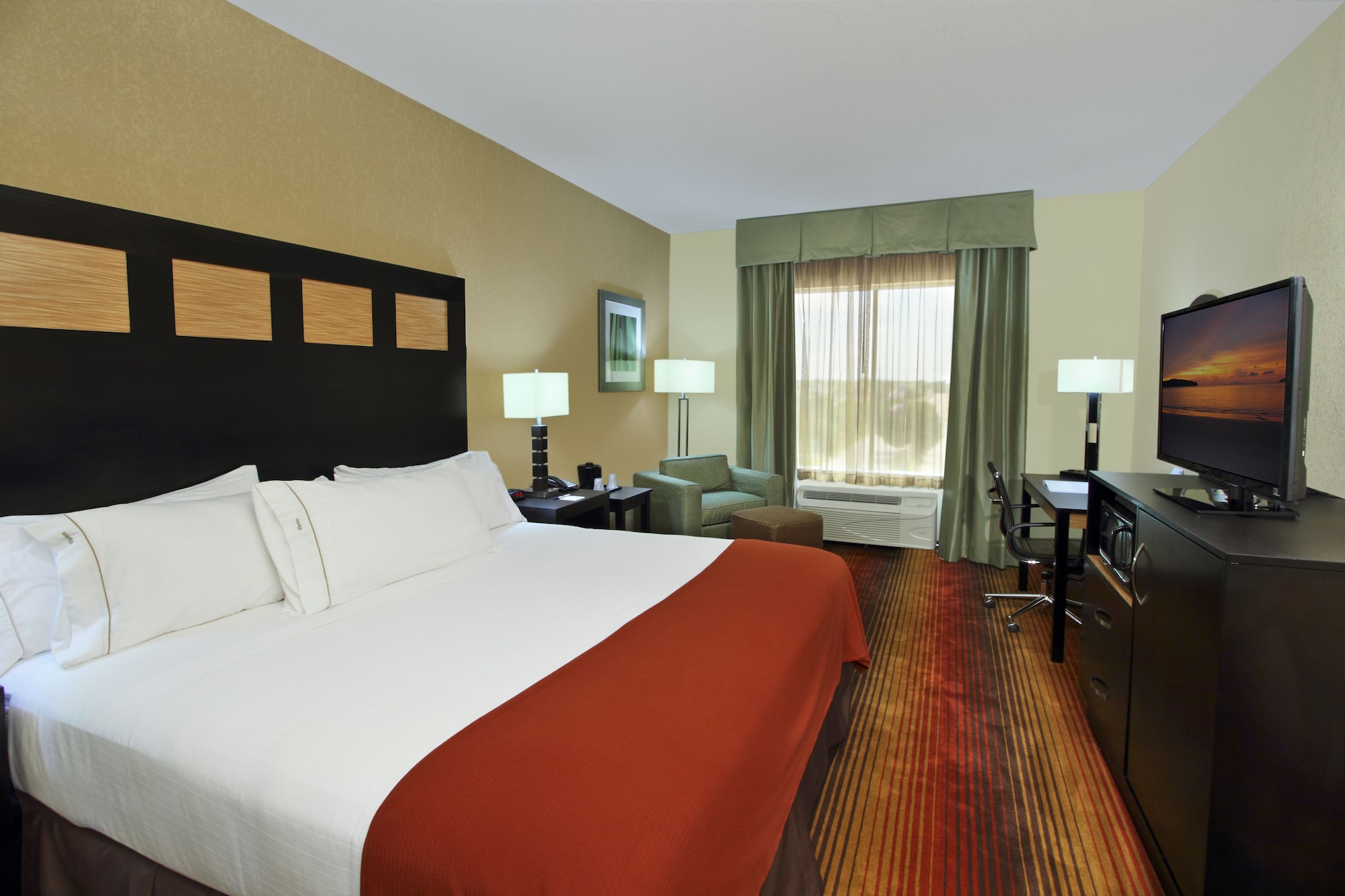 holiday inn express and suites houston east baytow