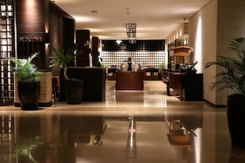 grand luley manado